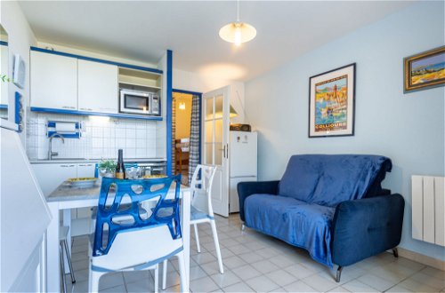 Foto 11 - Apartamento de 1 habitación en Canet-en-Roussillon con jardín y vistas al mar