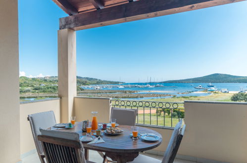 Photo 1 - Appartement de 2 chambres à Santa Teresa Gallura avec terrasse et vues à la mer