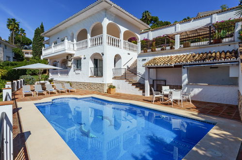 Foto 1 - Casa con 3 camere da letto a Mijas con piscina privata e vista mare