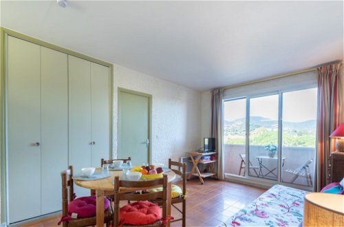 Photo 6 - Appartement de 1 chambre à Cavalaire-sur-Mer avec jardin et vues à la mer