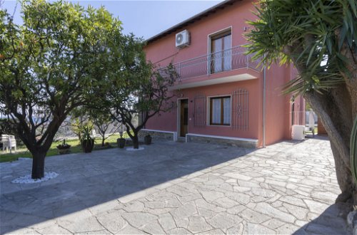 Foto 35 - Casa de 5 habitaciones en Diano Castello con vistas al mar