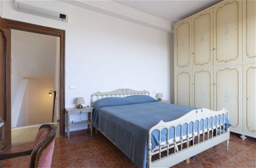 Foto 15 - Casa con 5 camere da letto a Diano Castello con vista mare