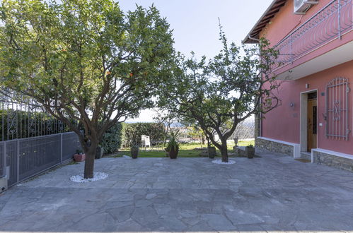 Photo 33 - 5 bedroom House in Diano Castello with garden