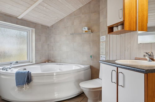 Foto 8 - Casa de 3 quartos em Glesborg com terraço e sauna