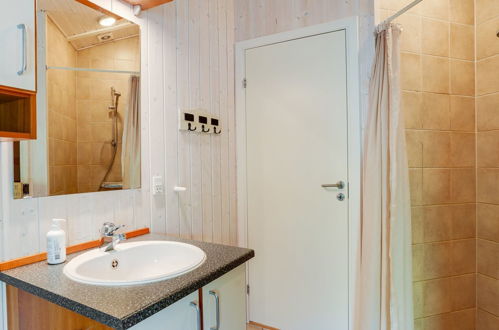 Photo 19 - Maison de 3 chambres à Glesborg avec terrasse et sauna