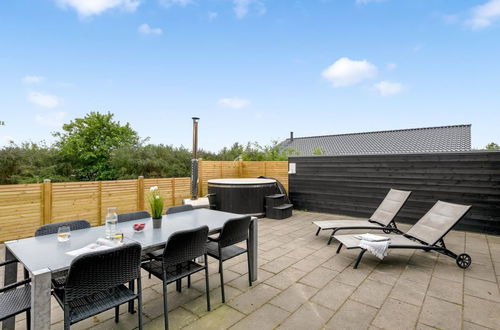 Foto 3 - Casa de 4 quartos em Tarm com terraço e sauna