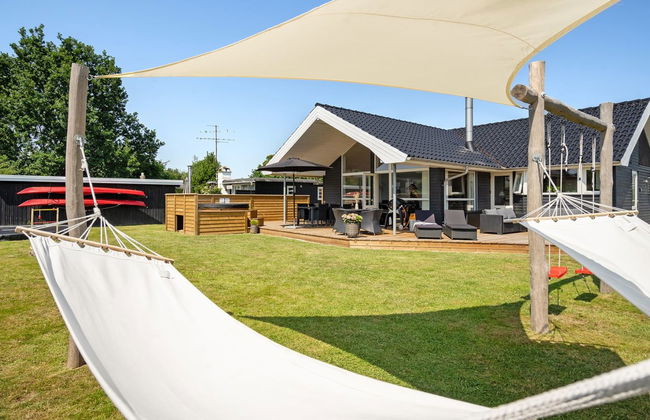 Casa de 3 quartos em Børkop com terraço e sauna - Foto 1