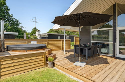 Photo 2 - Maison de 3 chambres à Børkop avec terrasse et sauna