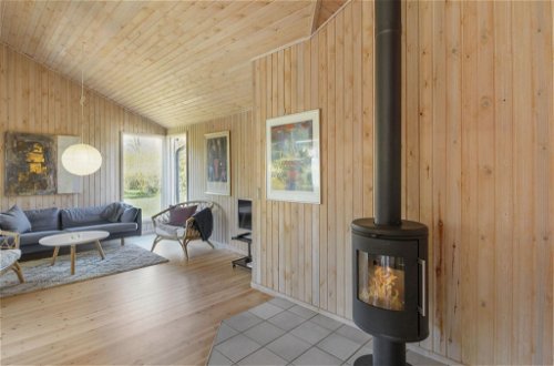 Foto 13 - Casa de 3 habitaciones en Knebel con terraza y sauna