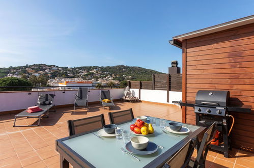 Photo 2 - 3 bedroom Apartment in Calonge i Sant Antoni with swimming pool and sea view