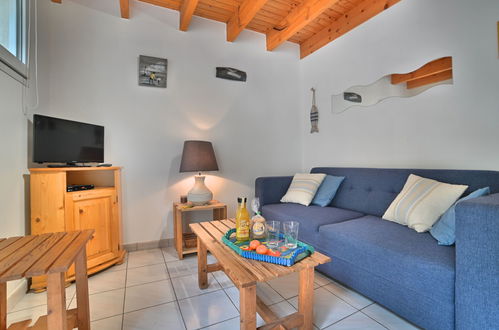 Photo 8 - 2 bedroom House in Dolus-d'Oléron with terrace and sea view