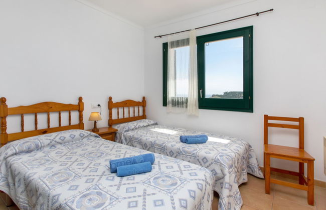 Maison de 4 chambres à l'Escala avec piscine et jardin - Photo 12
