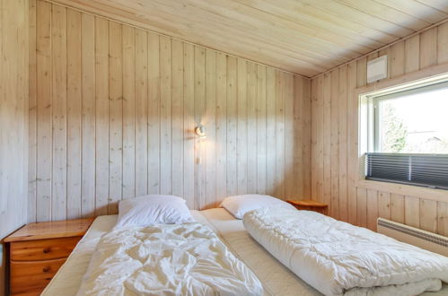 Foto 11 - Casa con 4 camere da letto a Tarm con terrazza e sauna