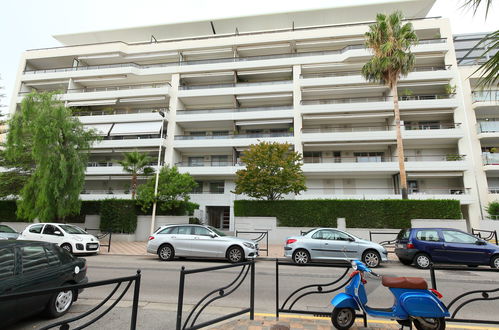 Photo 20 - Appartement de 1 chambre à Cannes avec jardin et vues à la mer