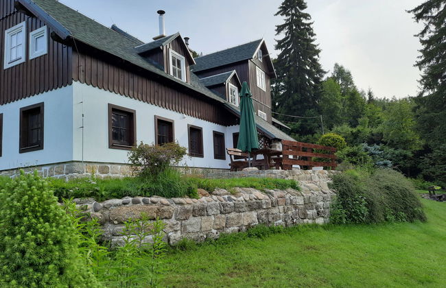 Casa de 4 quartos em Desná com jardim e sauna - Foto 42