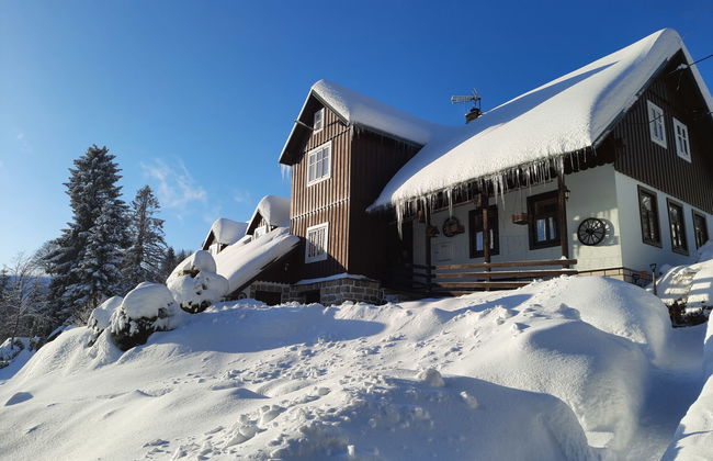 Casa de 4 quartos em Desná com jardim e sauna - Foto 51