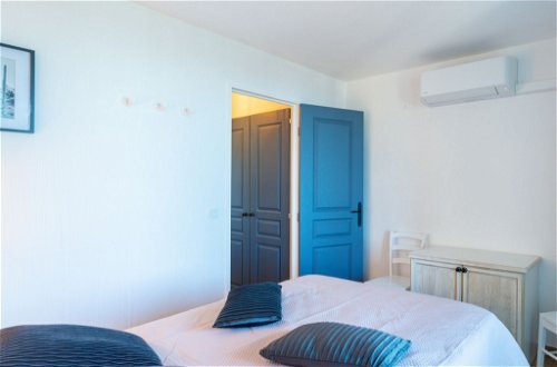 Foto 9 - Apartamento de 2 quartos em Grimaud com piscina e vistas do mar