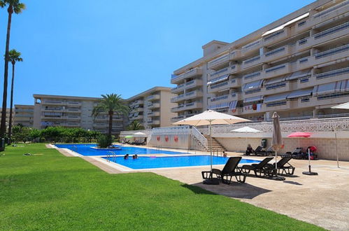 Foto 1 - Apartamento de 2 quartos em Espanha com piscina e terraço