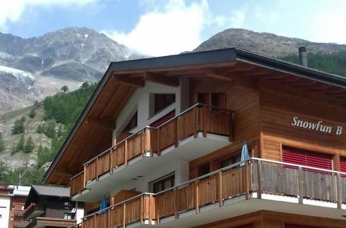 Foto 12 - Appartamento con 3 camere da letto a Saas-Fee