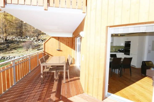 Foto 14 - Apartamento de 3 habitaciones en Saas-Fee