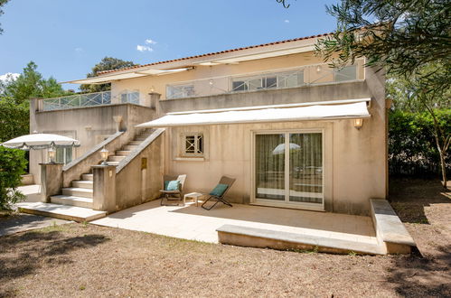 Photo 24 - Maison de 4 chambres à Fréjus avec jardin et terrasse