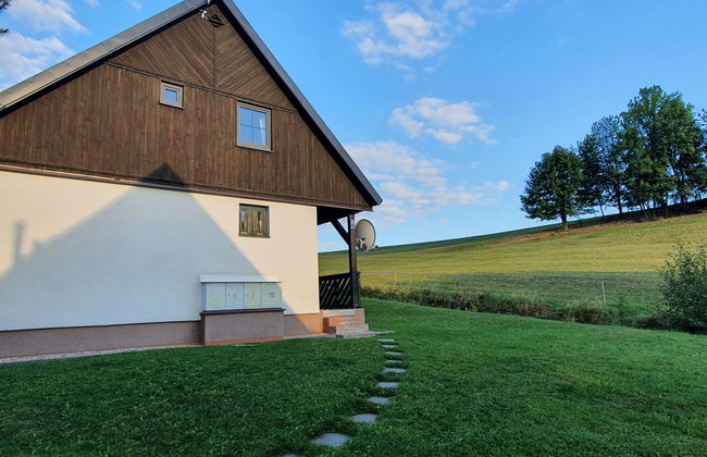 Casa de 3 quartos em Černý Důl com piscina e jardim - Foto 24