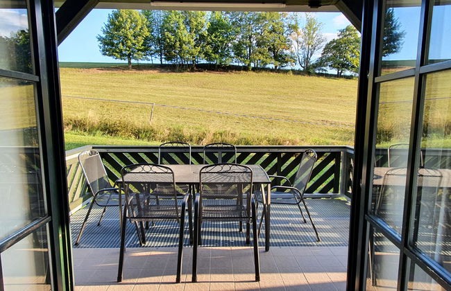 Casa de 3 quartos em Černý Důl com piscina e jardim - Foto 14