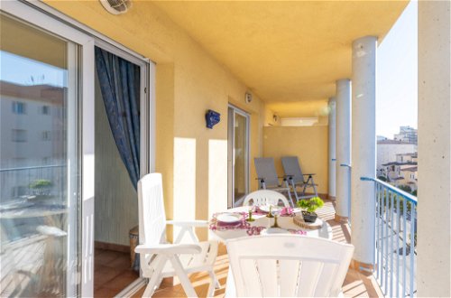 Photo 25 - 2 bedroom Apartment in Roses with swimming pool and sea view