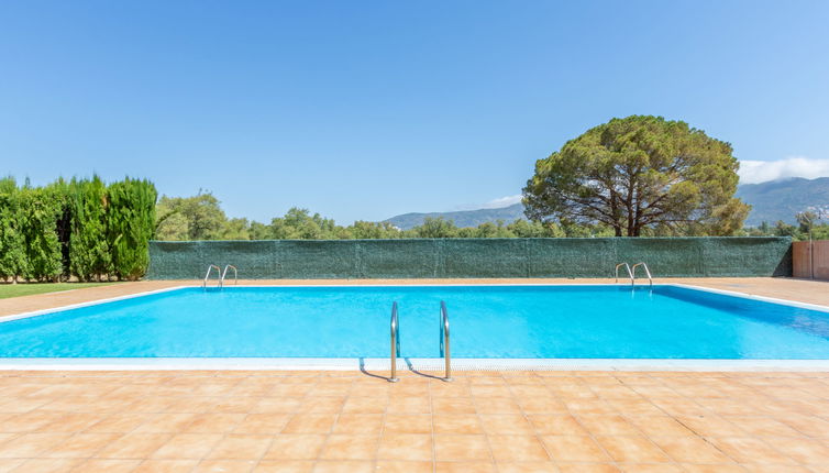 Photo 1 - Appartement de 2 chambres à Roses avec piscine et jardin