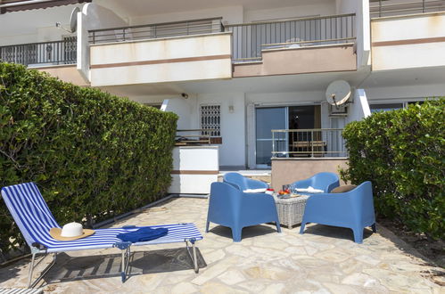 Photo 12 - 1 bedroom Apartment in Mont-roig del Camp with swimming pool and sea view