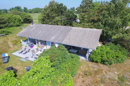 Photo 3 - Maison de 3 chambres à Aakirkeby avec terrasse