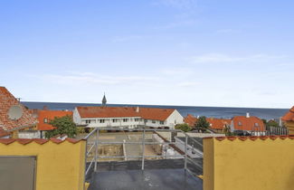 Photo 2 - 1 bedroom Apartment in Gudhjem with swimming pool and terrace