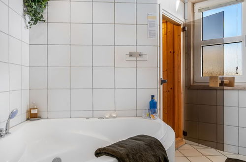 Foto 25 - Casa de 3 quartos em Løkken com terraço e sauna