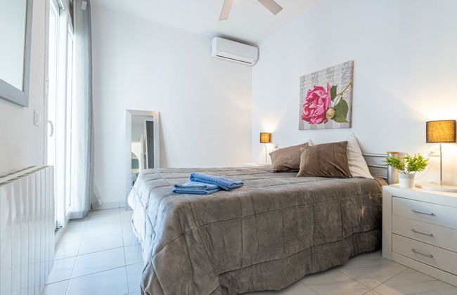 6 bedroom House in Castelló d'Empúries with private pool and garden - Photo 9