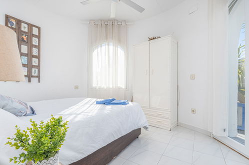 Foto 21 - Casa con 4 camere da letto a Castelló d'Empúries con piscina privata e vista mare