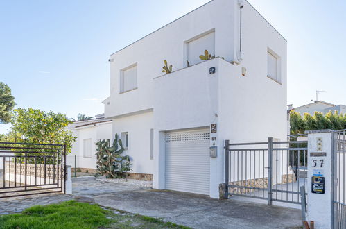 Foto 34 - Casa con 4 camere da letto a Castelló d'Empúries con piscina privata e vista mare