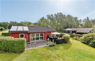 Foto 1 - Casa de 2 habitaciones en Fårvang con piscina y terraza