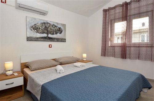 Foto 14 - Apartment mit 3 Schlafzimmern in Jasenice mit blick aufs meer