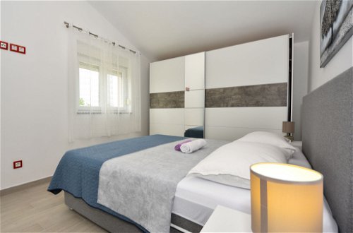 Foto 20 - Apartment mit 3 Schlafzimmern in Jasenice mit blick aufs meer