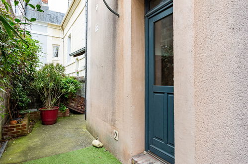 Foto 20 - Haus mit 2 Schlafzimmern in Trouville-sur-Mer mit blick aufs meer