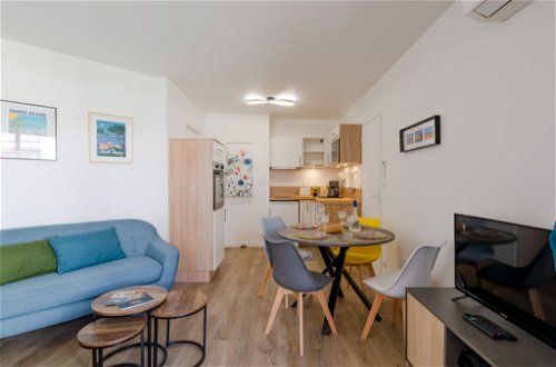 Foto 1 - Appartamento con 1 camera da letto a Sainte-Maxime con vista mare