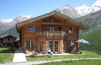 Foto 2 - Appartamento con 4 camere da letto a Saas-Fee con giardino e sauna