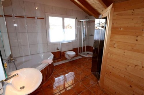 Foto 16 - Apartamento de 4 quartos em Saas-Fee com jardim e sauna