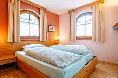 Foto 18 - Appartamento con 3 camere da letto a Mazzin con vista sulle montagne
