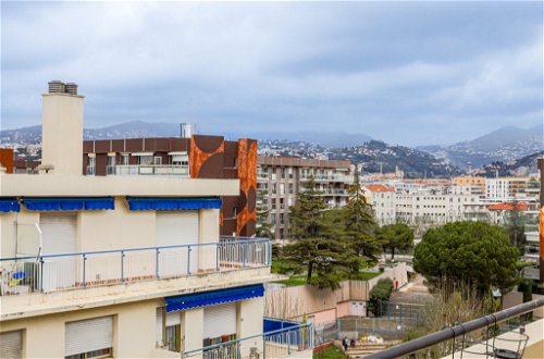 Foto 16 - Apartamento de 1 habitación en Niza con jardín y vistas al mar