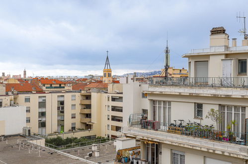 Photo 18 - 1 bedroom Apartment in Nice with garden and sea view