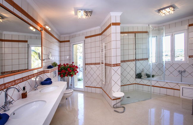 Casa de 4 quartos em Jávea com piscina privada e jardim - Foto 15