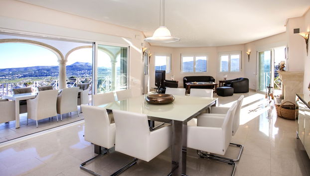 Casa de 4 quartos em Jávea com piscina privada e jardim - Foto 4