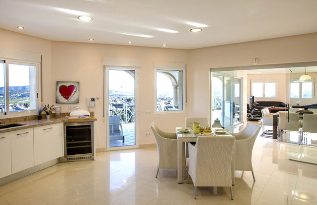 Casa de 4 quartos em Jávea com piscina privada e jardim - Foto 7
