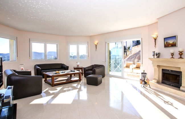 Casa de 4 quartos em Jávea com piscina privada e jardim - Foto 9